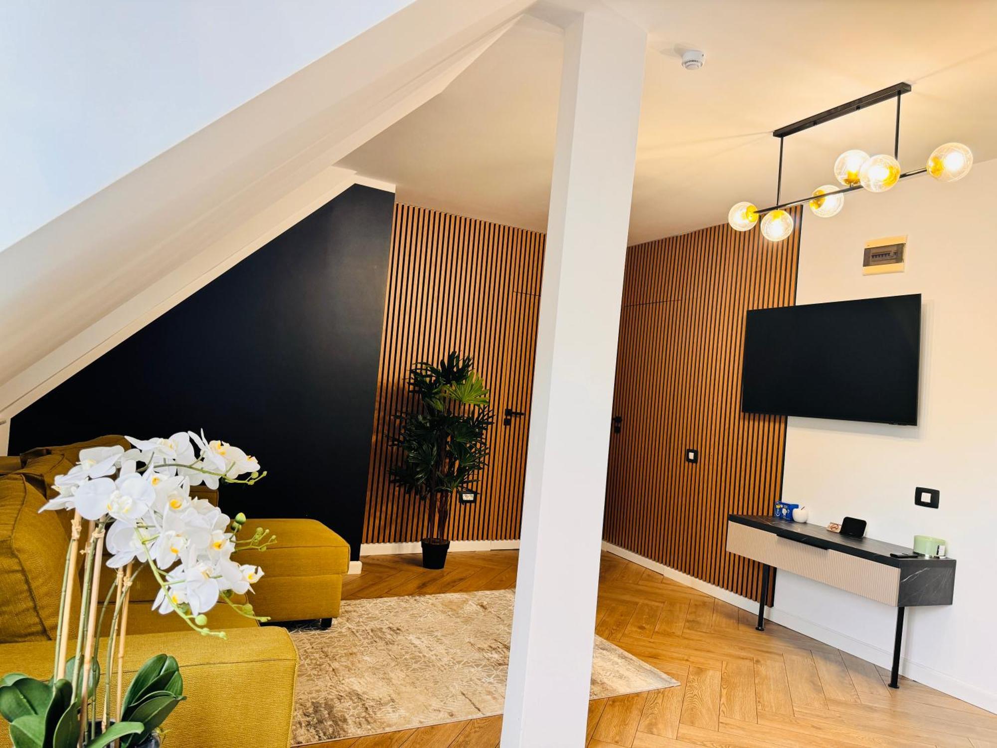 Ylly Aparts Brasov Ngoại thất bức ảnh