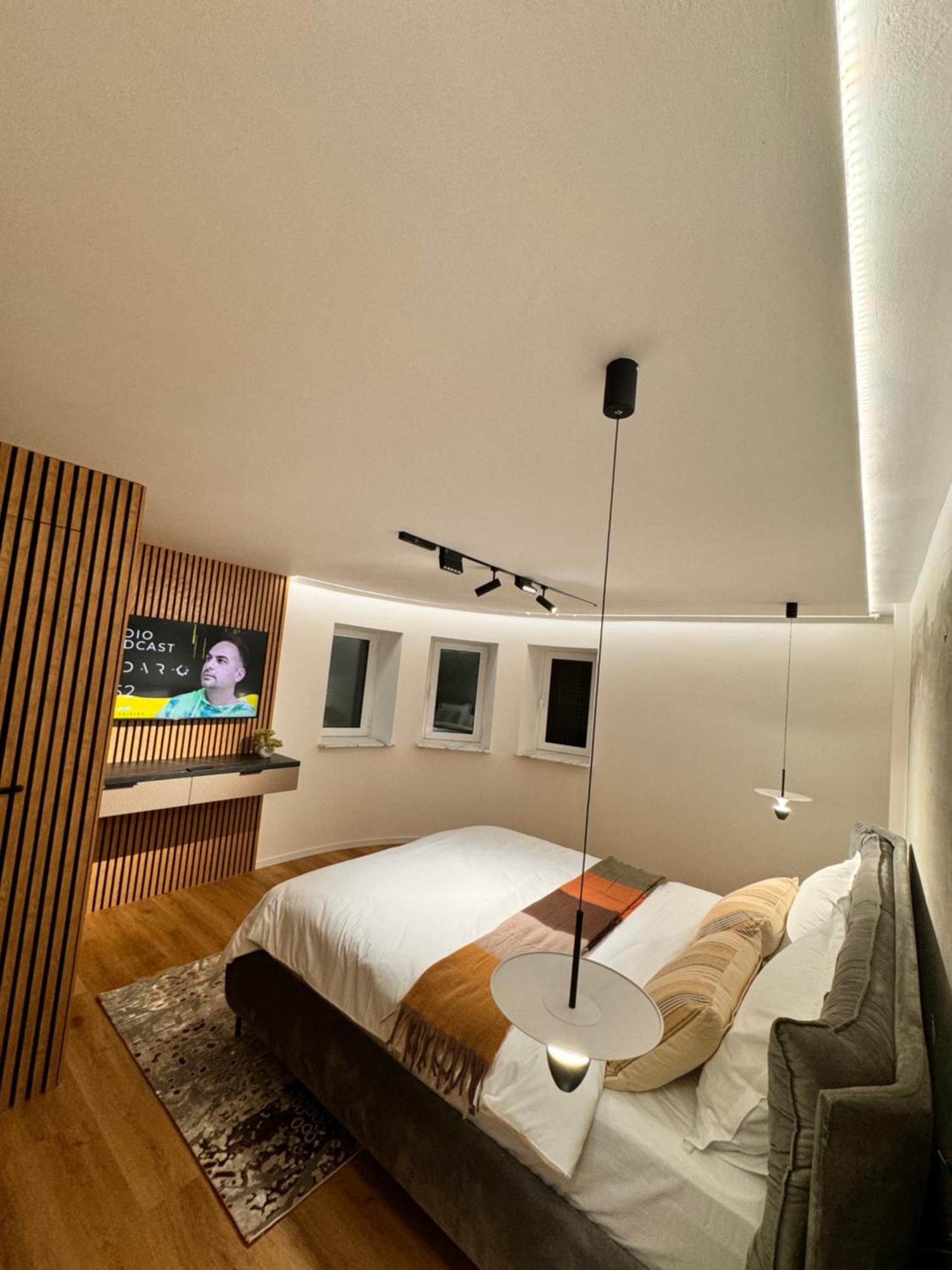 Ylly Aparts Brasov Ngoại thất bức ảnh